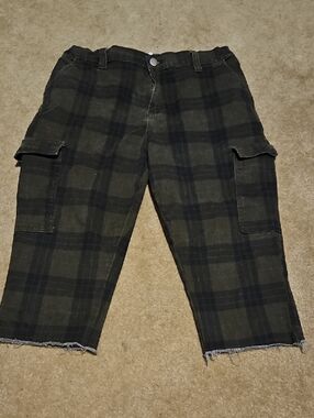Hot Topic Olive and Black Plaid Cargo Crop Pants with Raw Hem